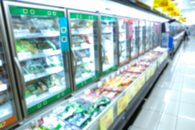 尼崎市にあるスーパーの冷凍食品コーナーの画像